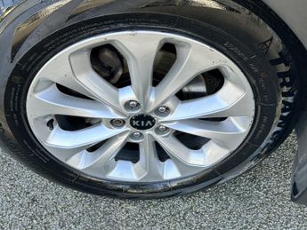 KIA SORENTO 2.2 CRDi KX-3