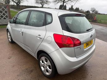KIA VENGA 1.6 2 Auto Euro 5 5dr