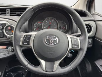 TOYOTA YARIS 1.3 Dual VVT-i Icon Plus