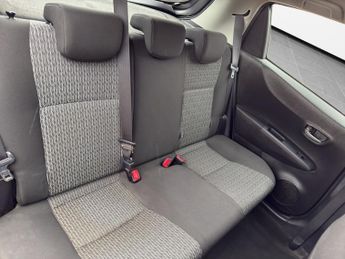 TOYOTA YARIS 1.3 Dual VVT-i Icon Plus