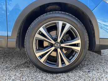 NISSAN QASHQAI 1.3 DIG-T N-Connecta