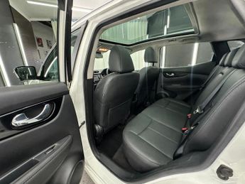 NISSAN QASHQAI 1.6 dCi Tekna XTRON 2WD Euro 6 (s/s) 5dr