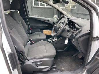 FORD B-MAX 1.6 Titanium
