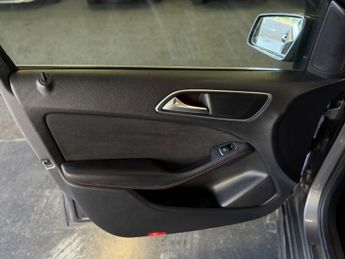 MERCEDES-BENZ B CLASS 2.1 B200d AMG Line