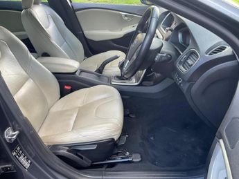 VOLVO V40 2.0 D3 SE Lux Nav Euro 5 (s/s) 5dr