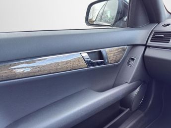 MERCEDES-BENZ C CLASS 2.1 C200 CDI Sport