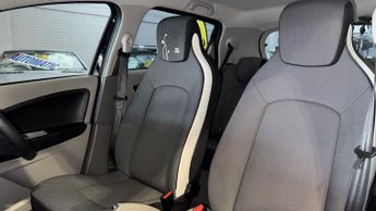 RENAULT ZOE Dynamique Nav Automatic Electric Black 5dr LOWTAX+SATNAV+9 STAMP