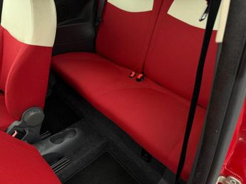 FIAT 500 1.2 Lounge Hatchback 3dr Petrol Dualogic Euro 5 (s/s) (69 bhp)