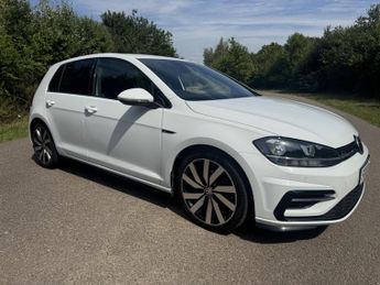 VOLKSWAGEN GOLF 1.5 TSI EVO R-Line