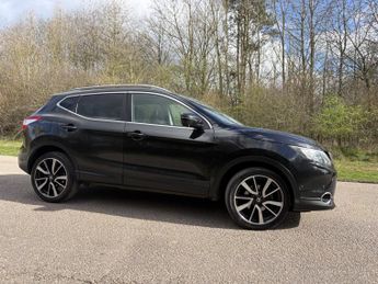 NISSAN QASHQAI 1.2 DIG-T Tekna
