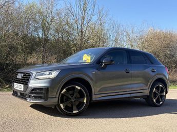 AUDI Q2 1.5 TFSI CoD 35 Black Edition