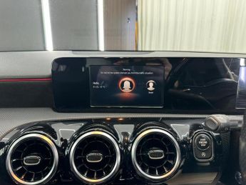 MERCEDES-BENZ A CLASS 1.3 A200 AMG Line 7G-DCT Euro 6 (s/s) 4dr