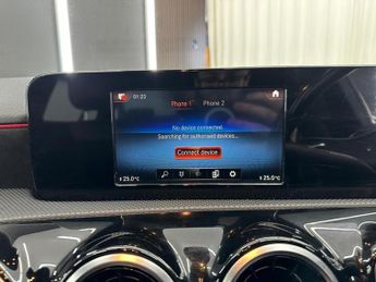 MERCEDES-BENZ A CLASS 1.3 A200 AMG Line 7G-DCT Euro 6 (s/s) 4dr