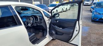 NISSAN LEAF 40kWh Tekna