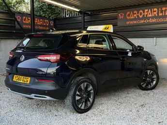 VAUXHALL GRANDLAND X 1.5 Turbo D BlueInjection Sport Nav