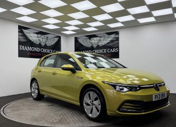 VOLKSWAGEN GOLF 1.5 eTSI MHEV Style