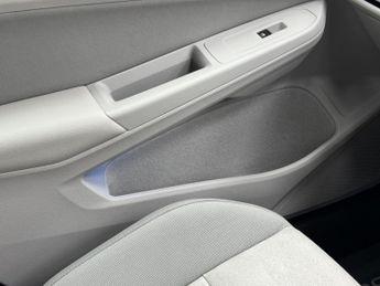 VOLKSWAGEN GOLF 1.5 eTSI MHEV Style