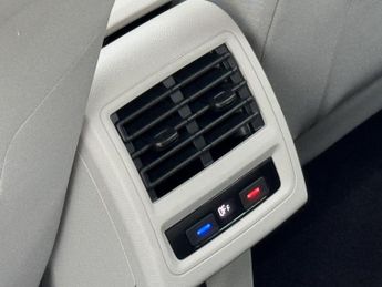 VOLKSWAGEN GOLF 1.5 eTSI MHEV Style