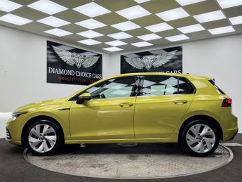 VOLKSWAGEN GOLF 1.5 eTSI MHEV Style