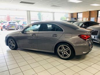 MERCEDES-BENZ A CLASS 2.0 A200d AMG Line
