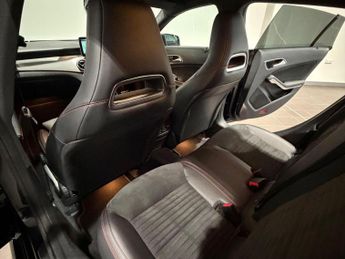 MERCEDES-BENZ CLA 1.6 CLA200 AMG Line Night Edition Shooting Brake 7G-DCT Euro 6 (