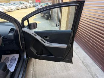 TOYOTA YARIS 1.4 D-4D TR