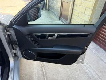 MERCEDES-BENZ C CLASS 2.1 C220 CDI SE