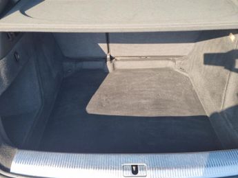 AUDI Q3 2.0 TDI S line