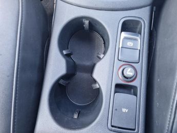 AUDI Q3 2.0 TDI S line