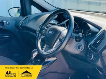 FORD B-MAX 1.6 Zetec Powershift Euro 5 5dr