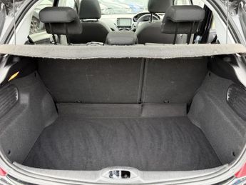 PEUGEOT 208 1.2 VTi PureTech Style Hatchback 5dr Petrol Manual Euro 6