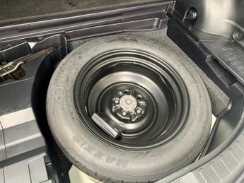 TOYOTA RAV4 2.5 VVT-h Excel