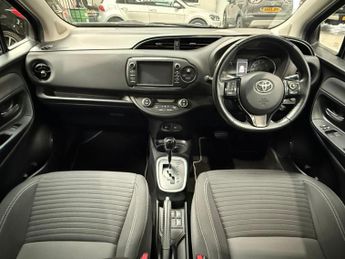 TOYOTA YARIS 1.5 VVT-h Design