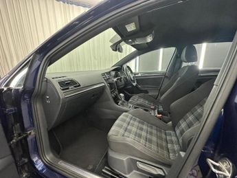 VOLKSWAGEN GOLF 1.4 TSI 8.7kWh GTE DSG Euro 6 (s/s) 5dr
