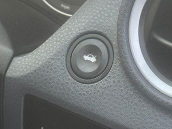 FORD FIESTA 1.6 Ghia