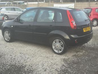 FORD FIESTA 1.6 Ghia