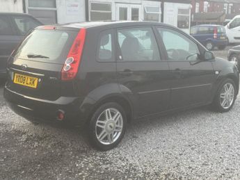 FORD FIESTA 1.6 Ghia