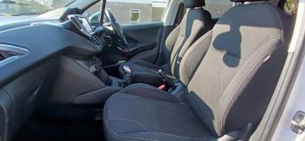 PEUGEOT 208 1.2 PureTech Allure