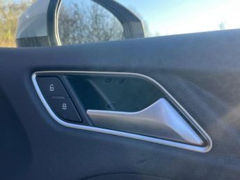 AUDI A3 1.0 TFSI 30 Sport