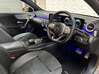 MERCEDES-BENZ A CLASS 1.3 A250e 15.6kWh AMG Line Night Edition