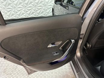 MERCEDES-BENZ A CLASS 1.3 A250e 15.6kWh AMG Line Night Edition