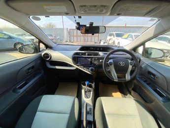 TOYOTA AQUA 1.5 VVT-h T Spirit CVT HYBRID