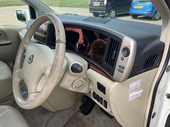 NISSAN ELGRAND MPV 3.5 Automatic