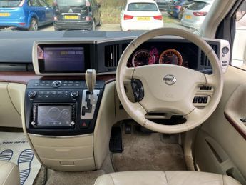 NISSAN ELGRAND MPV 3.5 Automatic