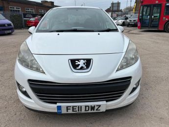 PEUGEOT 207 1.6 HDi Envy