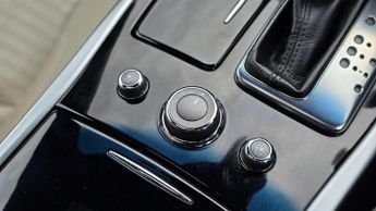 INFINITI Q70 2.2d Sport Auto Euro 6 (s/s) 4dr