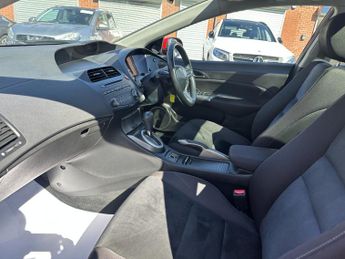 HONDA CIVIC 1.8 i-VTEC ES