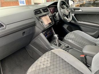 VOLKSWAGEN TIGUAN 2.0 TDI R-Line