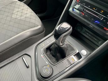 VOLKSWAGEN TIGUAN 2.0 TDI R-Line