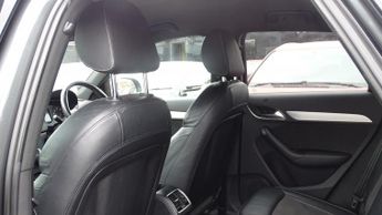 AUDI Q3 2.0 TDI S line Plus